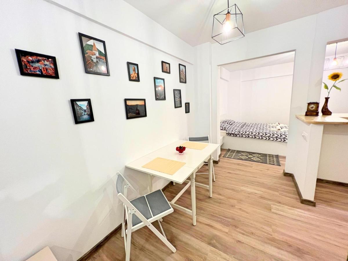 Peak Apartments Braşov Buitenkant foto